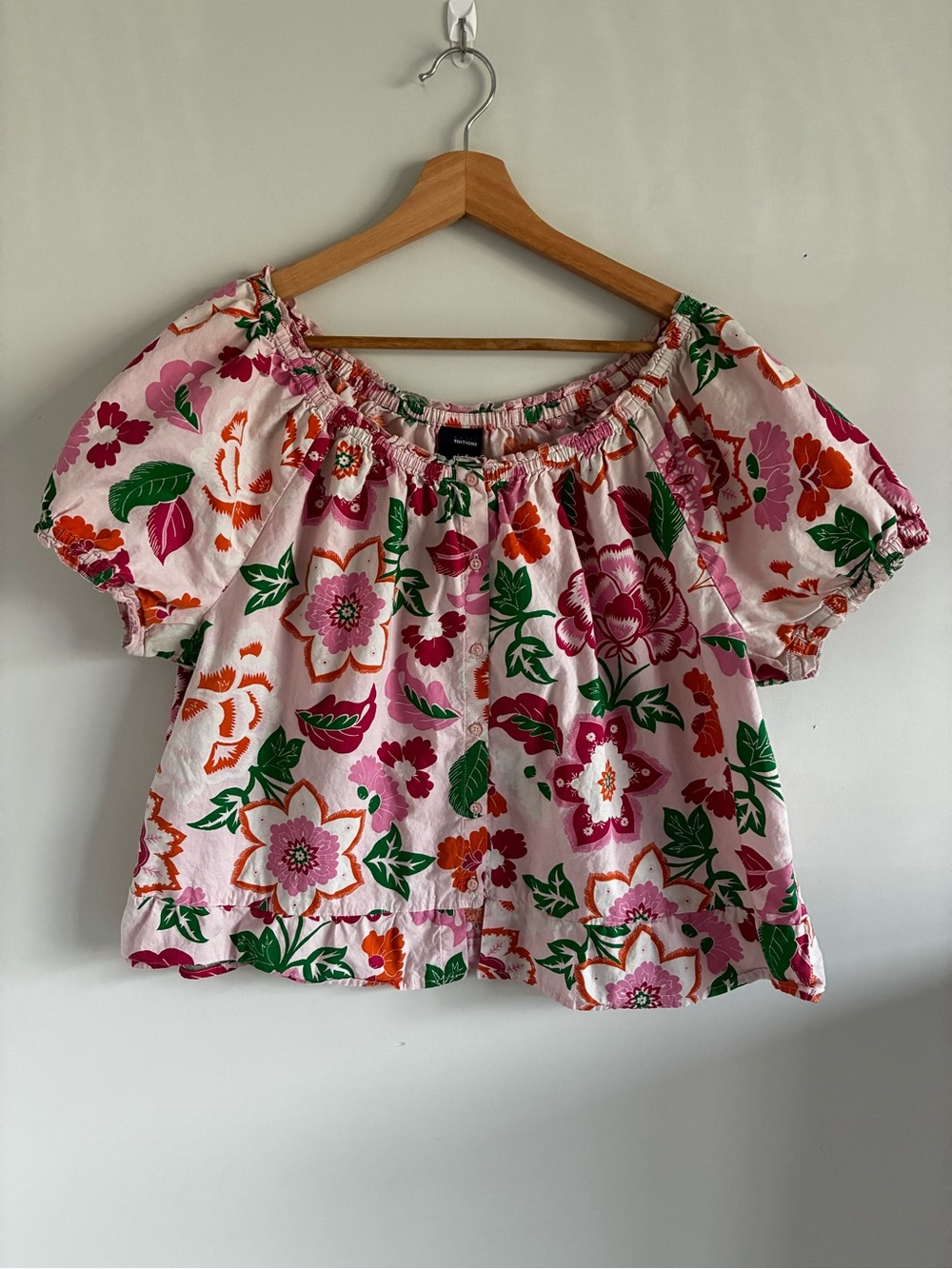 Floral Off-Shoulder Peasant Blouse in Pink